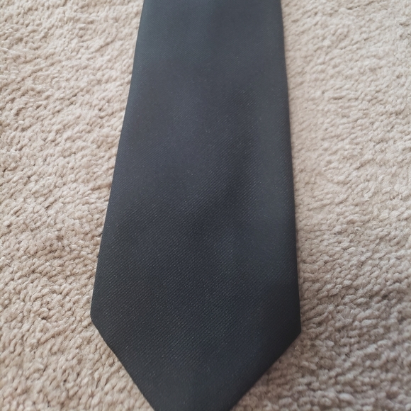 Towncraft vertically ribbed clip on tie - Picture 2 of 7